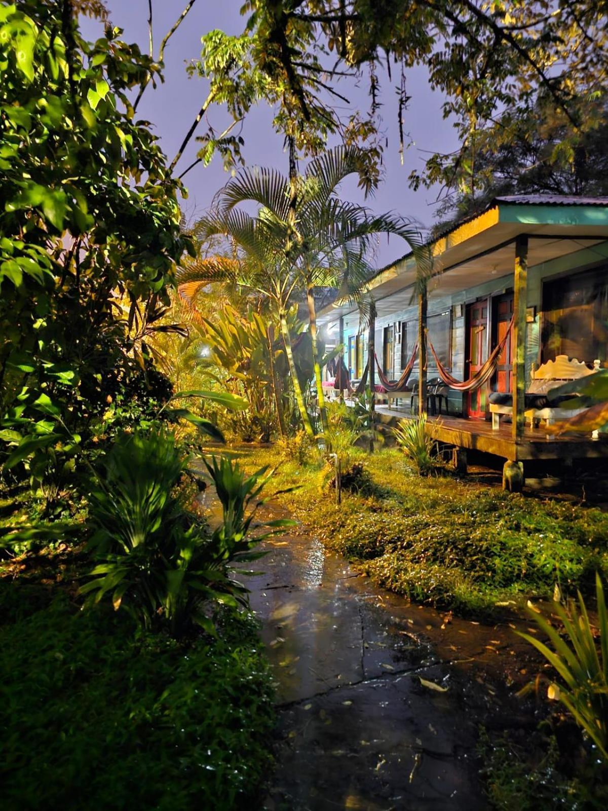 Cabinas Tortuguero Exterior foto